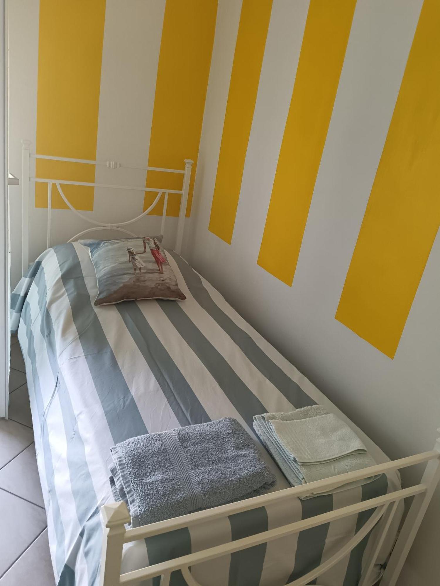 A Casa Di Berna E Tere Apartman Venturina Terme Kültér fotó